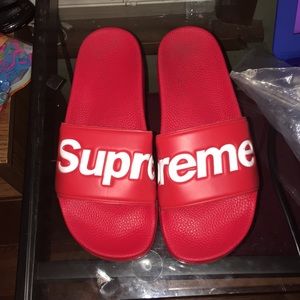 Supreme Slides Red